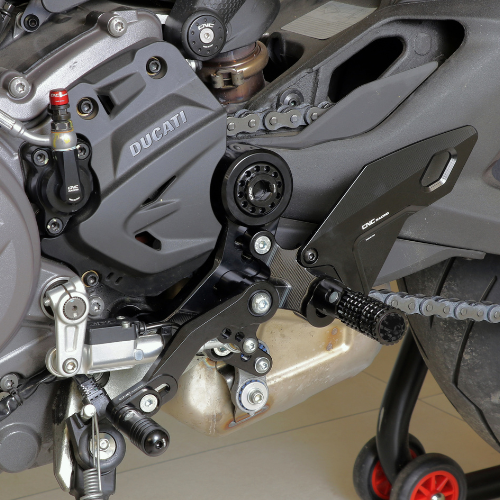 CNC Racing – Ducati Monster 937 Adjustable Rearsets